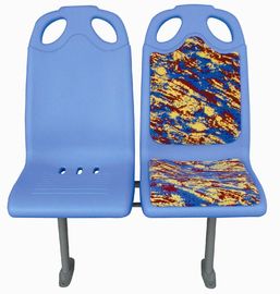 Los moldes formaron los asientos plásticos de un autobús del tiempo, asientos cómodos del autobús resistentes a la corrosión